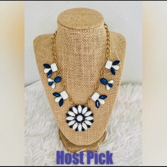J. Crew Statement Necklace Pale Green & Blue Large Stones Choker with Extender - Picture 10 of 10